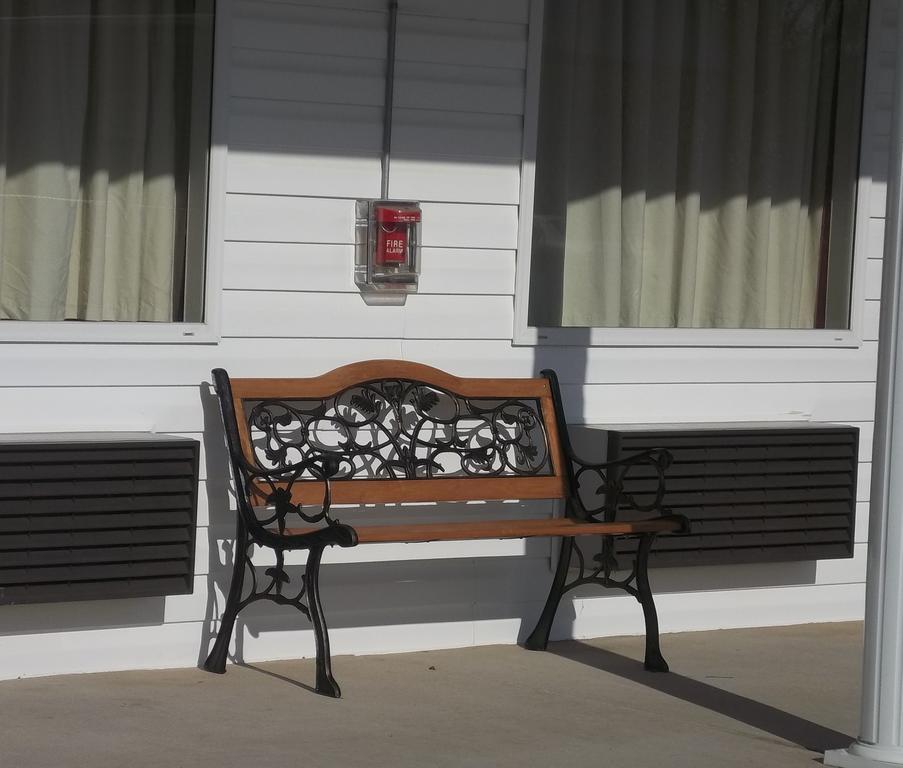 Douglas Inn & Suites, Blue Ridge, Ga ภายนอก รูปภาพ