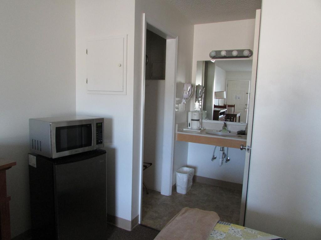 Douglas Inn & Suites, Blue Ridge, Ga ภายนอก รูปภาพ