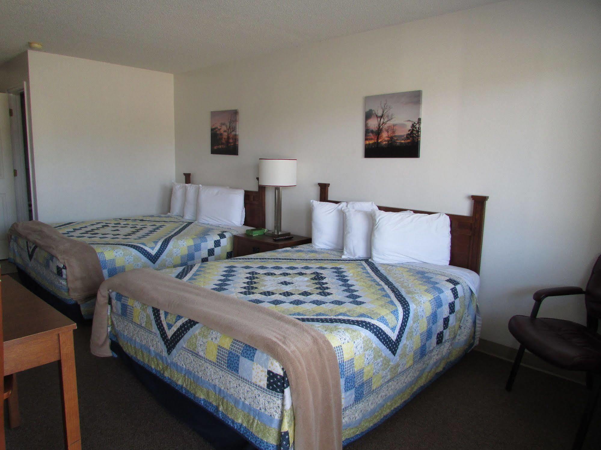 Douglas Inn & Suites, Blue Ridge, Ga ภายนอก รูปภาพ