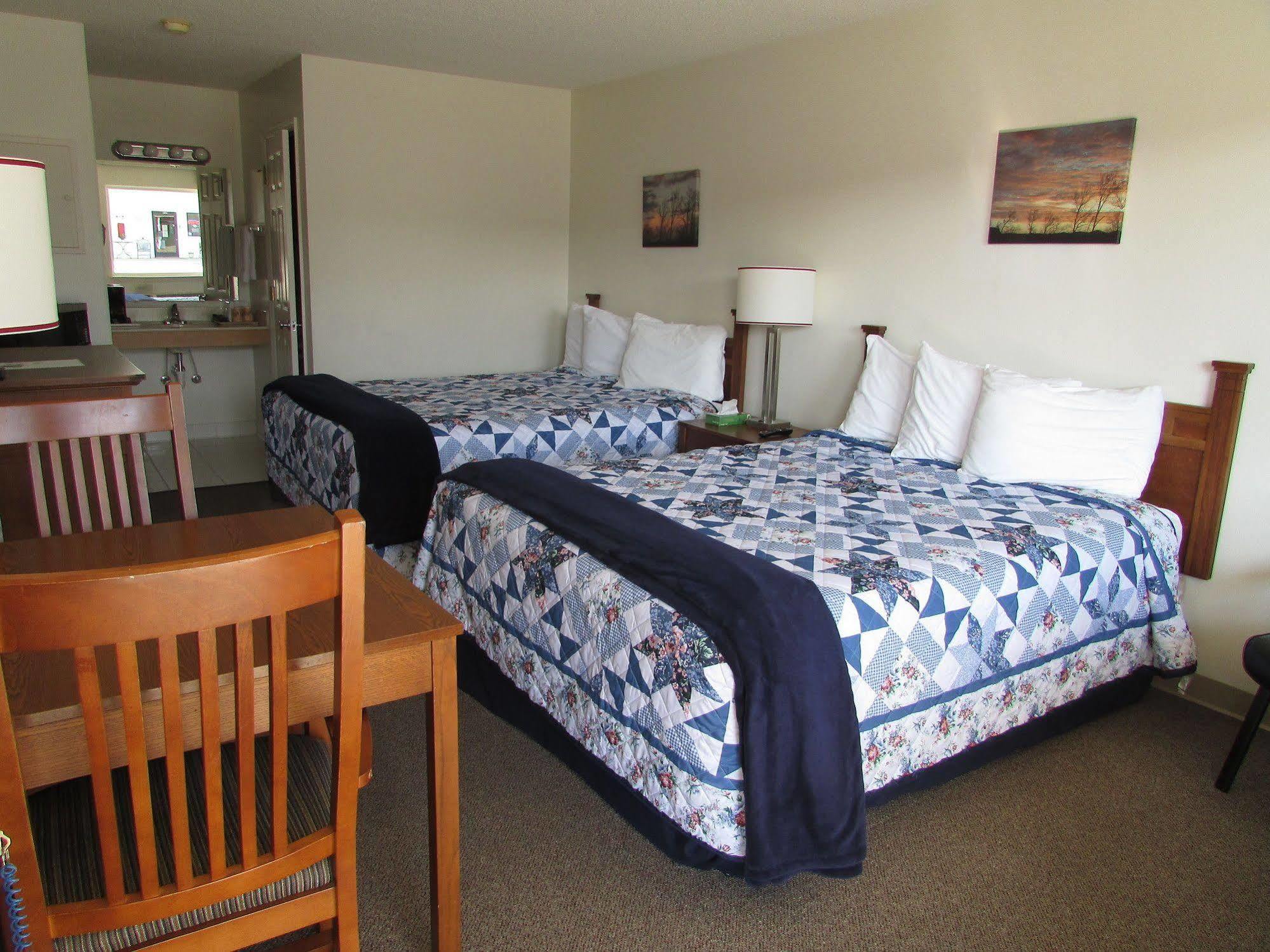 Douglas Inn & Suites, Blue Ridge, Ga ภายนอก รูปภาพ